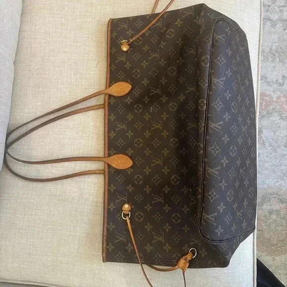 Largest LV neverfull - Picture 2 of 8